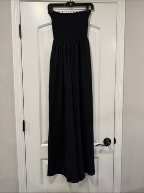 NWT Vine & Love Black Strapless Jumpsuit Size medium